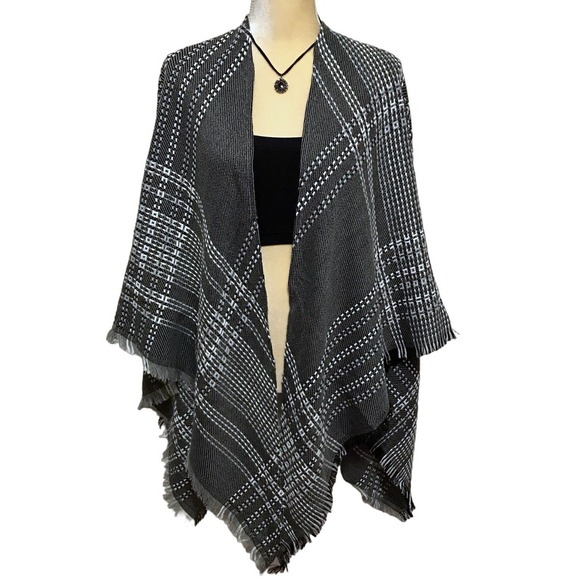 NWOT Knit Poncho-Ruana for Women OS - Picture 1 of 8